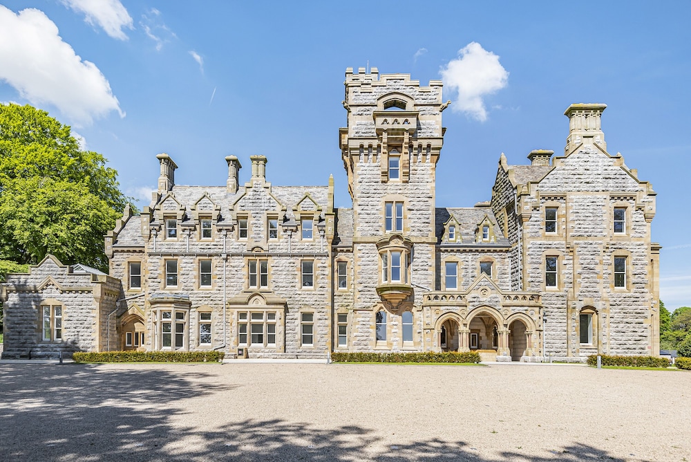 The Florence Suite Stone Cross Mansion — 4-Star Luxury Hotel in Ulverston, United Kingdom
