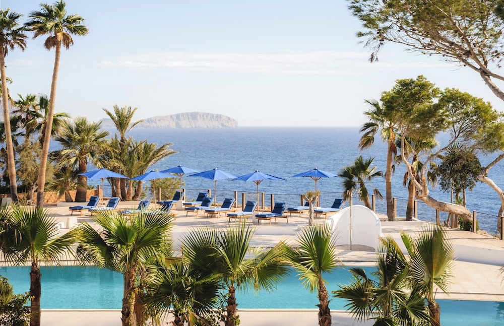 Fergus Style Punta Arabi — Santa Eularia Des Riu