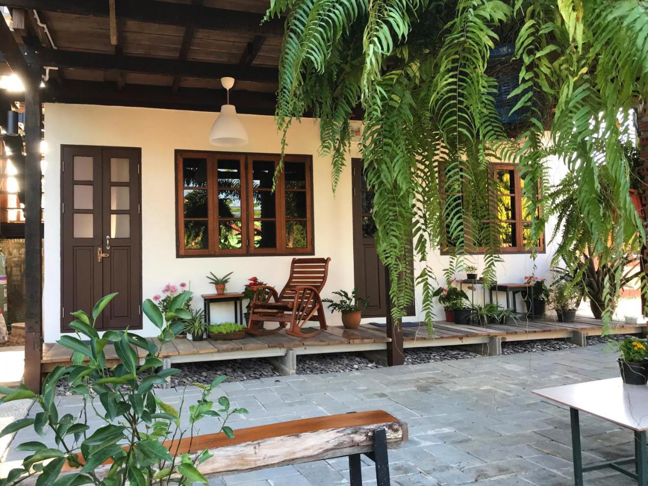 ครูหนูบ้านพัก แหลมงอบ Krunou Baanpak — hotel near Trat Airport
