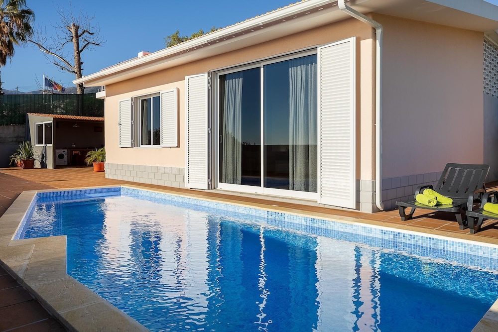 Funchal Bay View Villa by Madeira Sun Travel — 4-Star Luxury Hotel in Funchal, Portugal