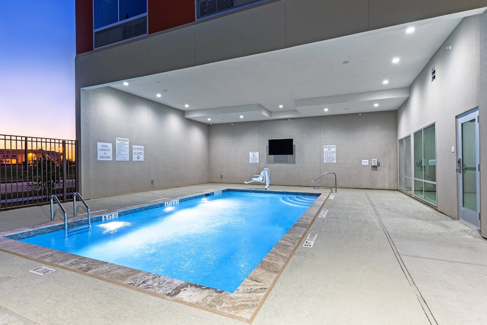Holiday Inn Express & Suites Houston SW Rosenberg by IHG - photo 22