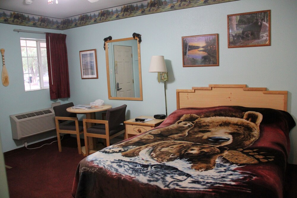 Elk Run Inn - photo 9