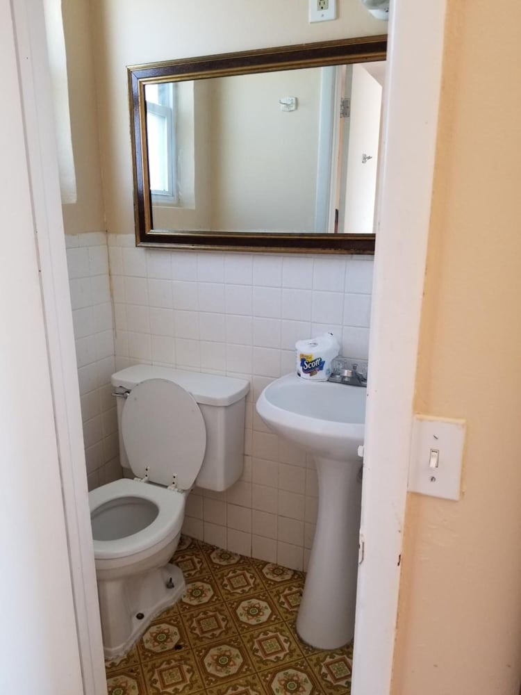 Atlantic Inn - photo 24