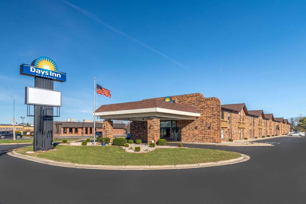 Days Inn by Wyndham Anderson IN - photo 3