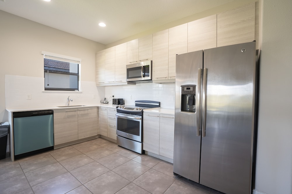 Balmoral Resort 169cc 3 Bedroom Home by RedAwning - photo 9