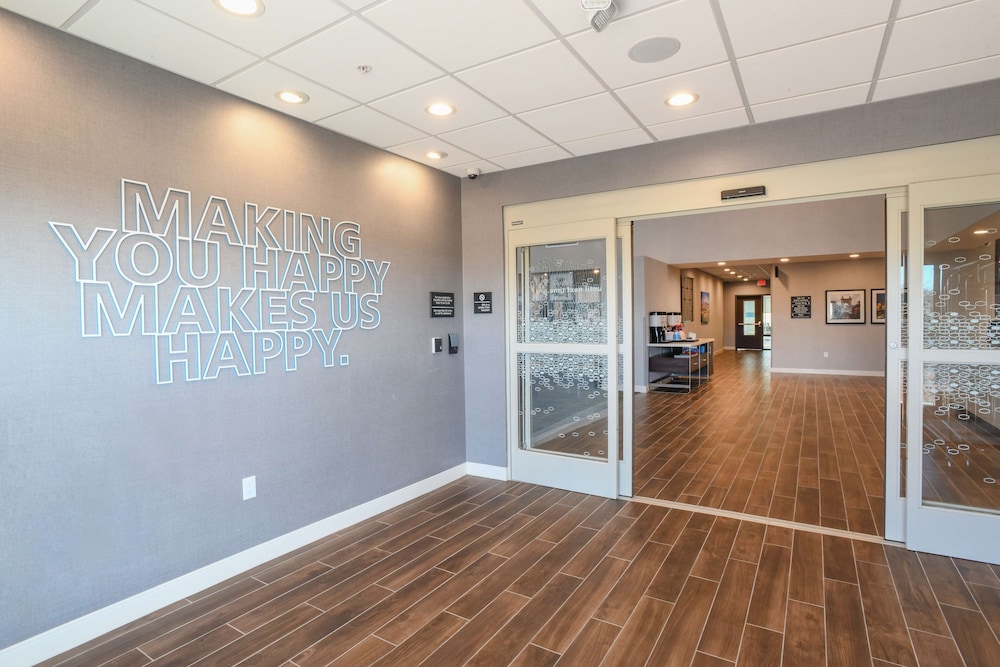 Hampton Inn & Suites Cincinnati Liberty Township - photo 5