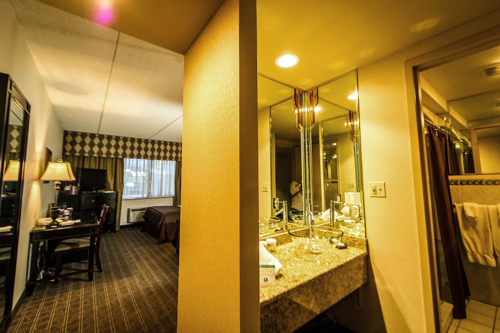 Garden Place Hotel - photo 9