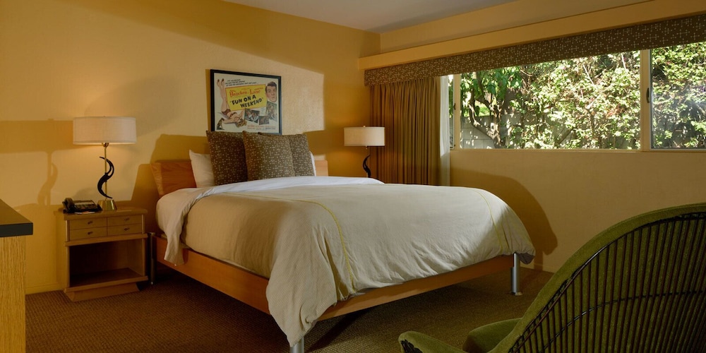 Orbit In 21 and Over a Town and Desert Boutique Hotel - photo 13
