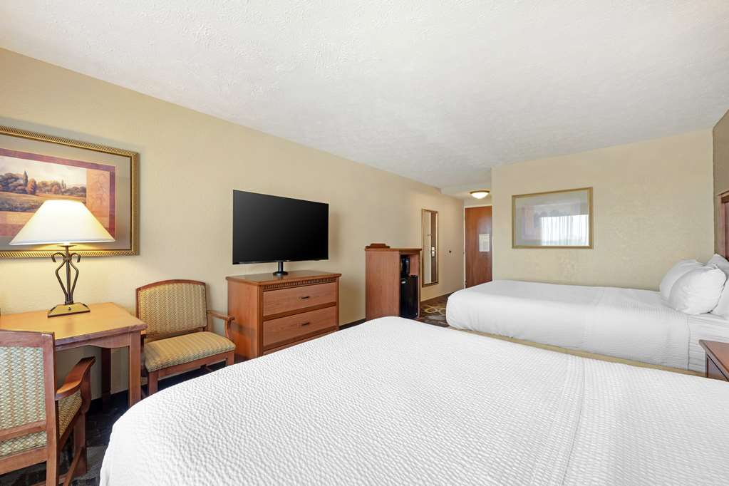 Best Western Plus Mid Nebraska Inn & Suites - photo 30