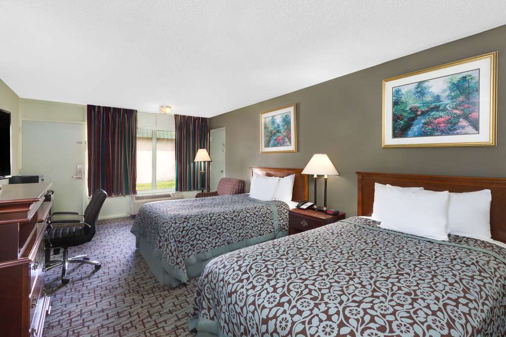Days Inn by Wyndham McComb MS - photo 14