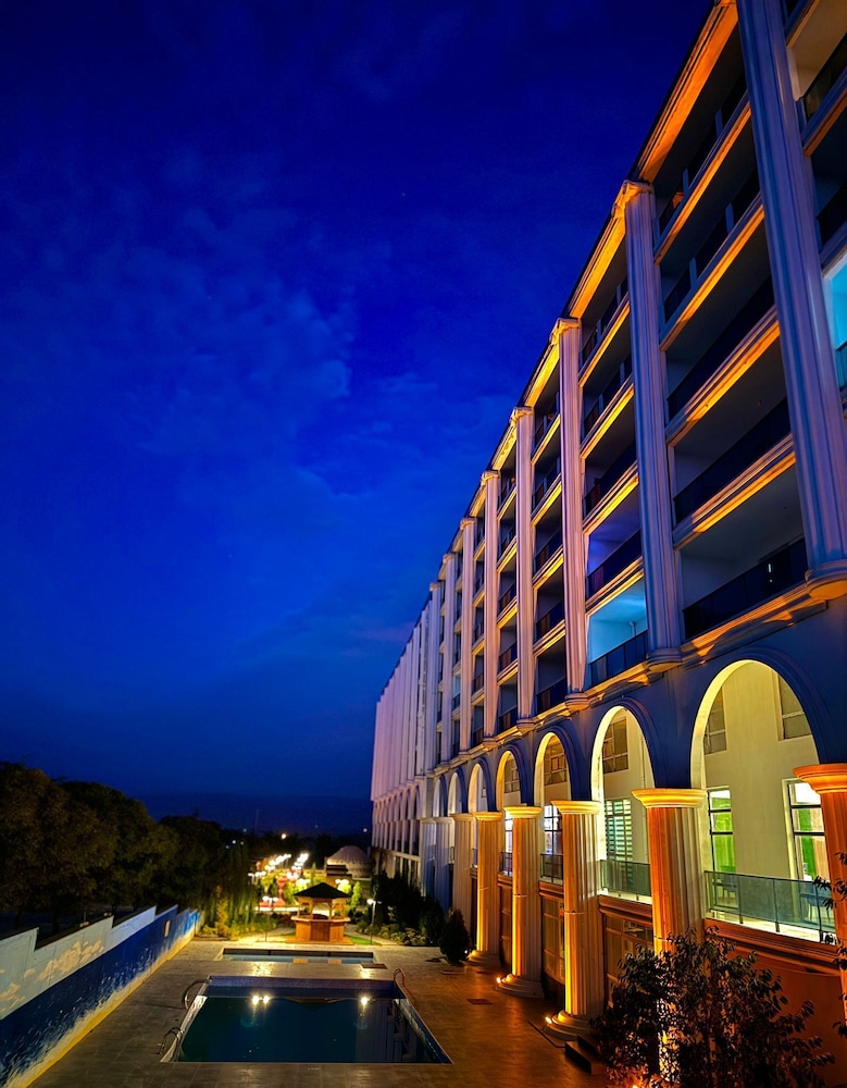 Valide Sultan Termal Otel Ve Devremülk - carbon neutral hotel in Gudul