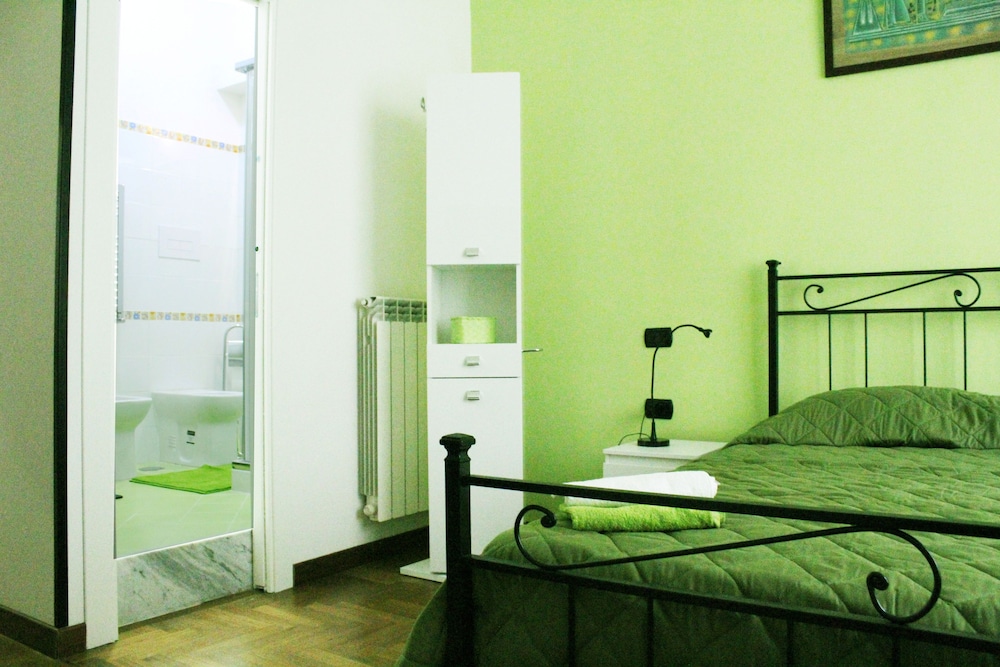 Pomodoro B&B — Naples — photo 4