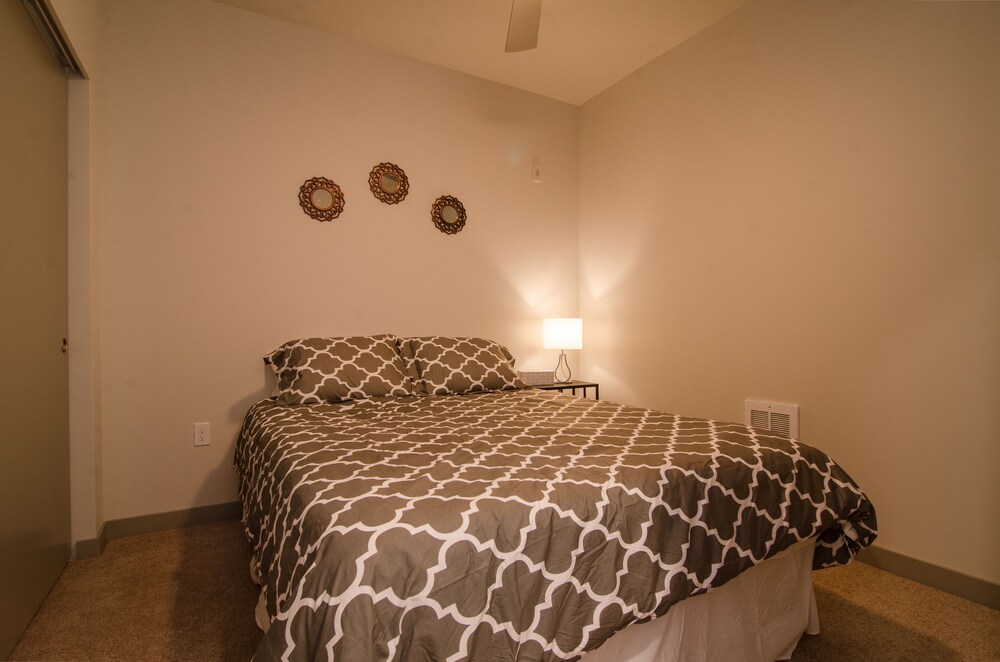 Capitol Hill Suites by Luxe Hubs - photo 3
