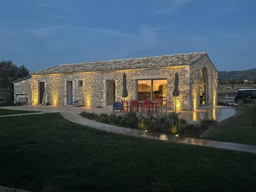 La Bella Vita Agriturismo — 5-Star Luxury Hotel in Chiaramonte Gulfi, Italy