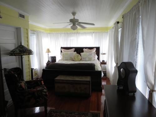 Parrish Grove Inn - photo 12