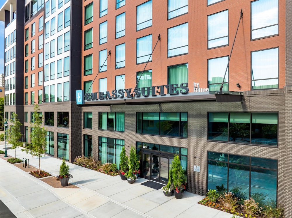 Embassy Suites By Hilton Chattanooga Downtown - photo 90