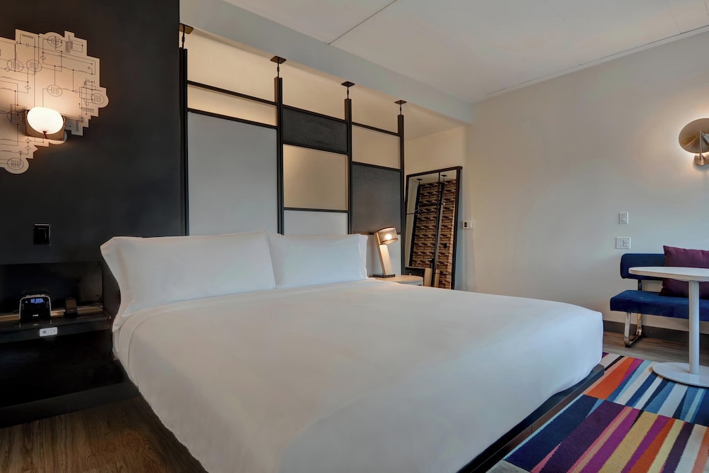 Aloft Secaucus Meadowlands - photo 13