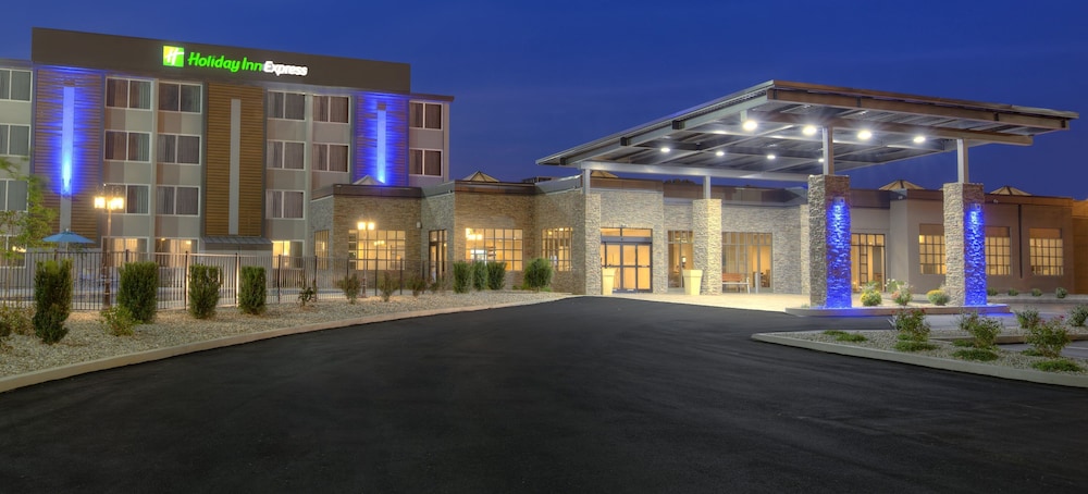 Holiday Inn Express Louisville Airport Expo Center by IHG - photo 29