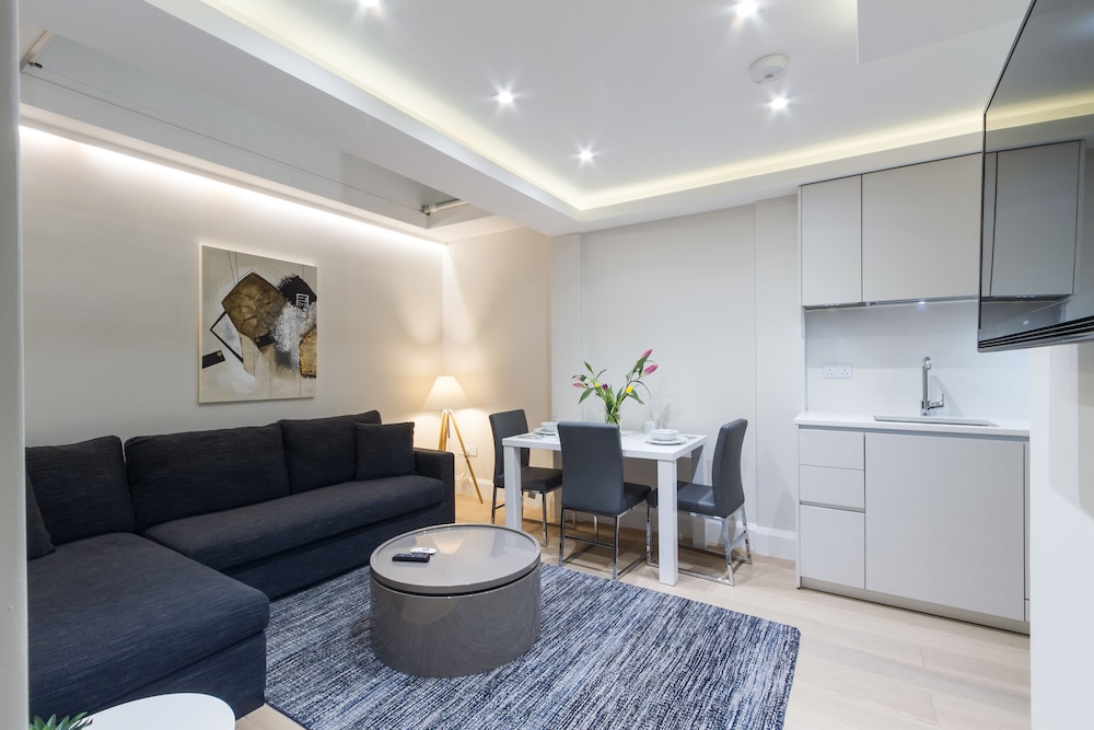 2 Palace Gardens — 4-Star Luxury Hotel in London, United Kingdom