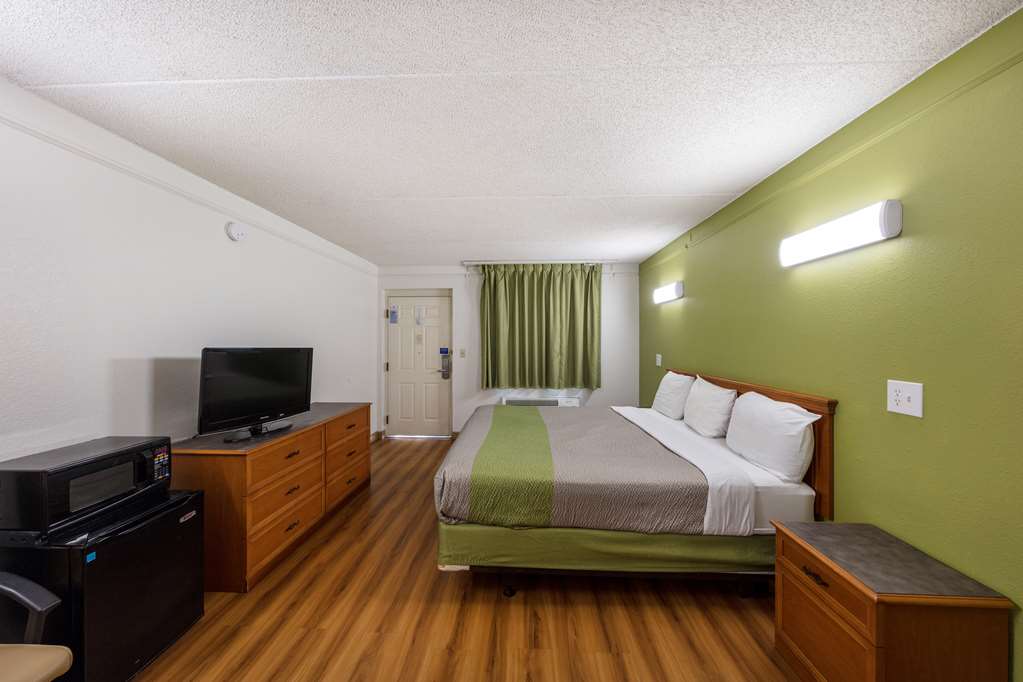 Motel 6 Knoxville TN - photo 15