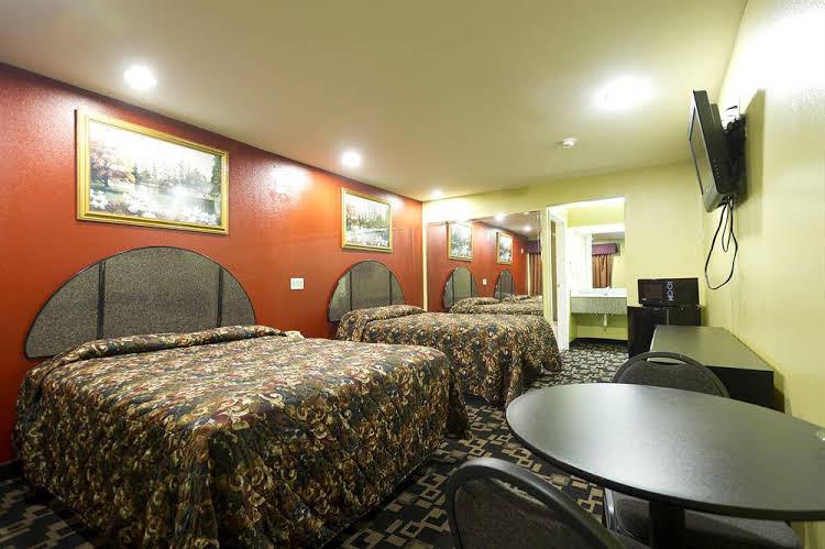Eagle Inn - photo 5