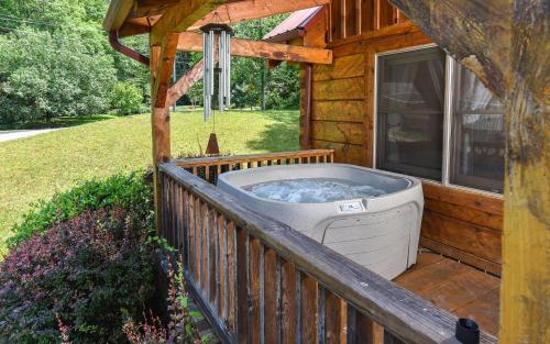 Holden On - carbon neutral hotel in Pigeon Forge