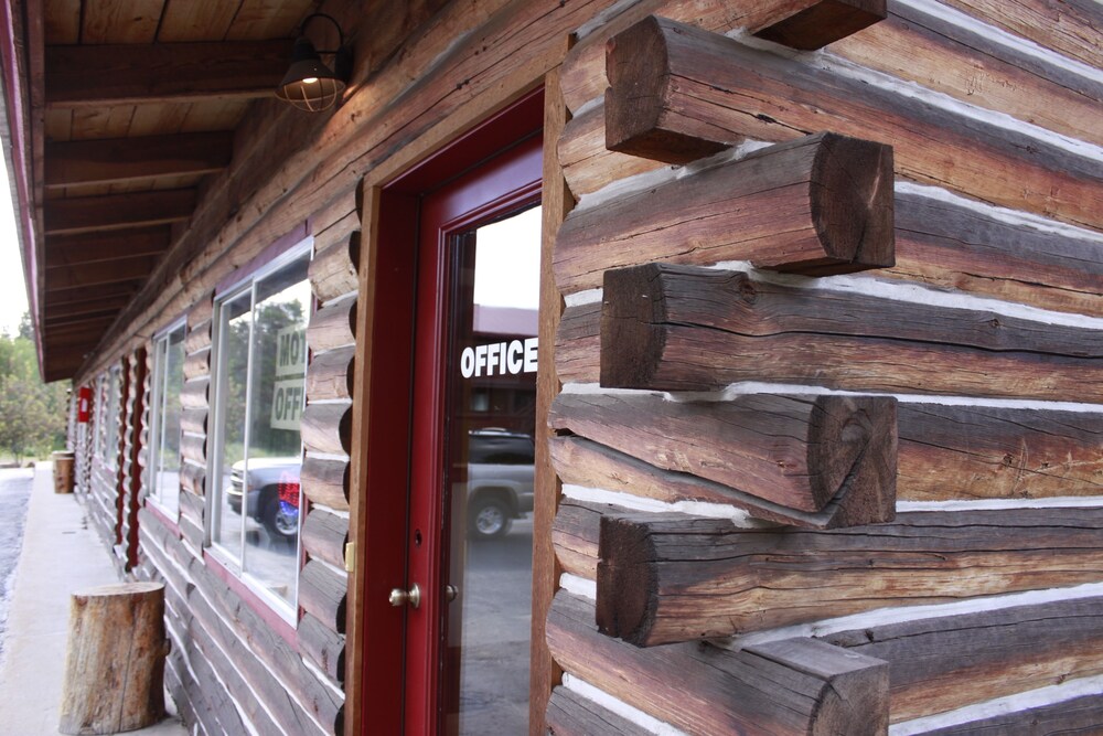 The Rustic Inn - photo 22