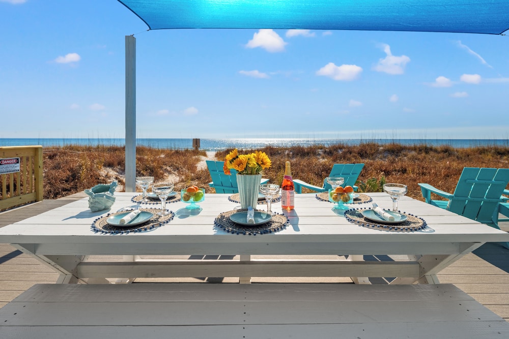 Luxury Gulf Front Property Directly on the Beach Sleeps 15 - photo 49