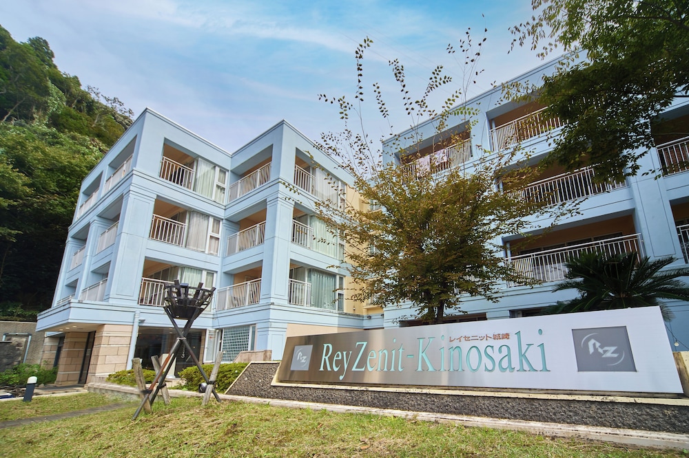 Reyzenitkinosakisuitevilla in Toyooka, Japan