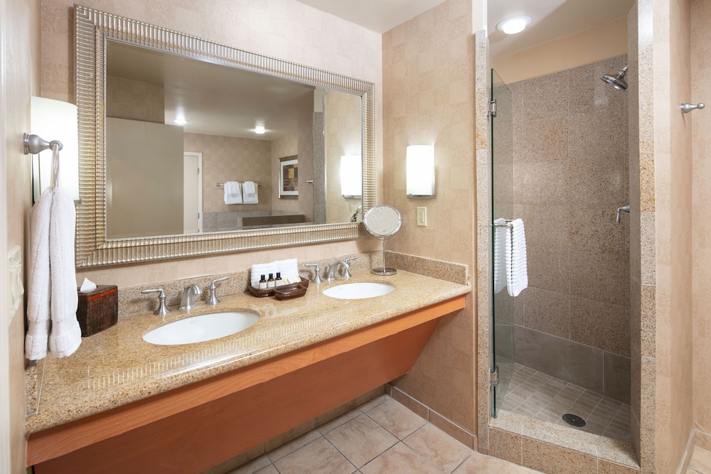 The Platinum Hotel - photo 31