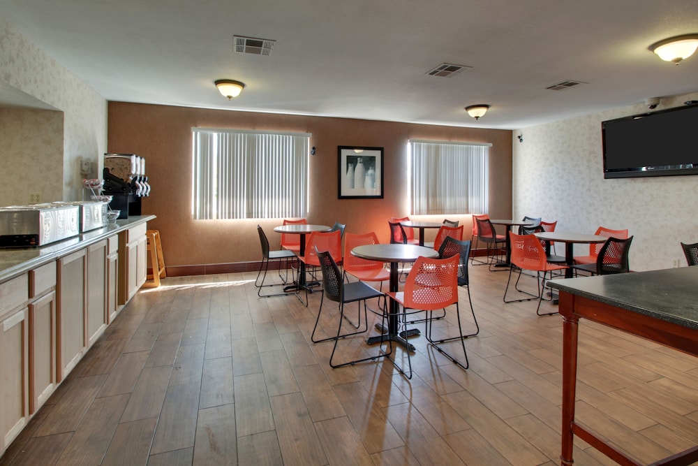 Angel Inn Central - photo 35
