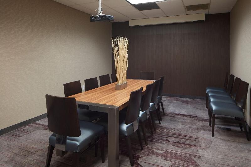 Courtyard by Marriott Newport News Yorktown - photo 100