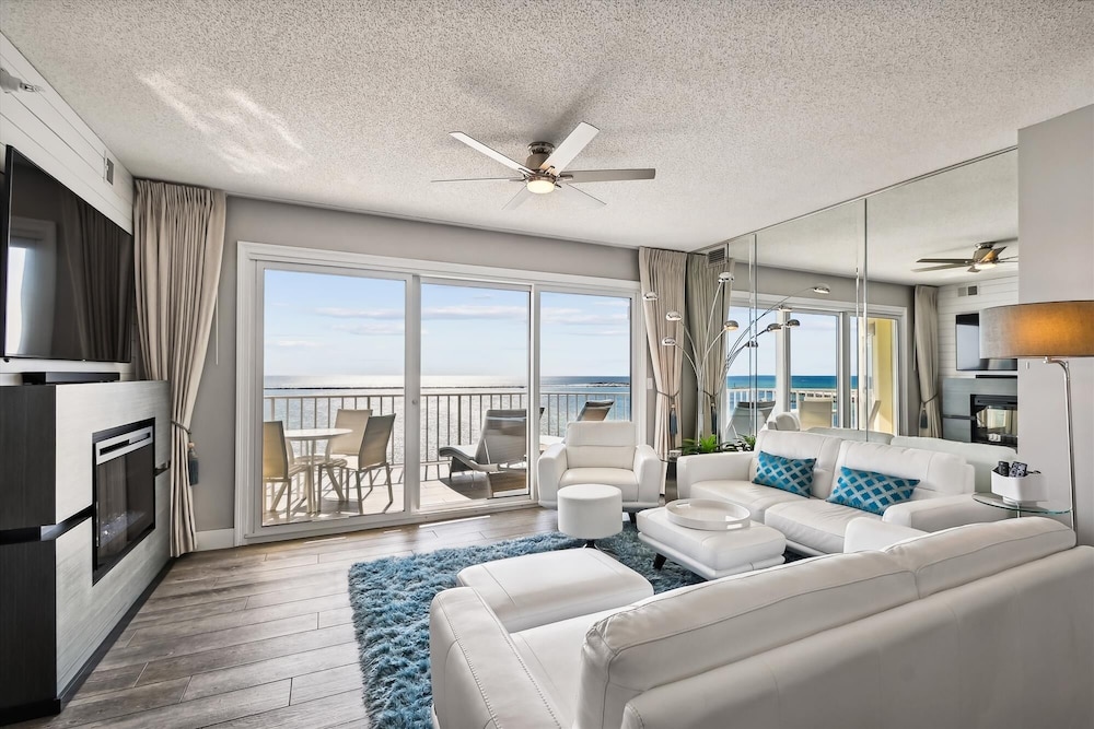 Waterview Towers 732 3 Bedroom Condo by RedAwning - featured photo