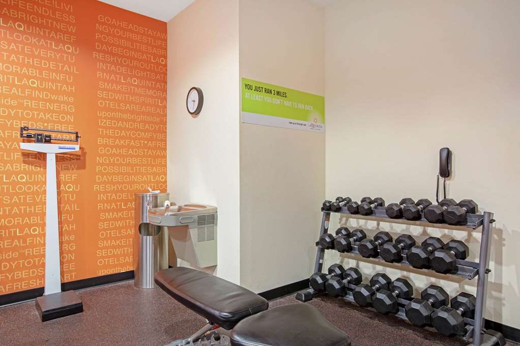 La Quinta Inn & Suites by Wyndham Grand Forks - photo 17