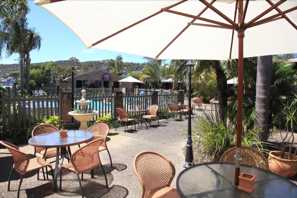 Sea Sea Hotel - carbon neutral hotel in Crescent Head