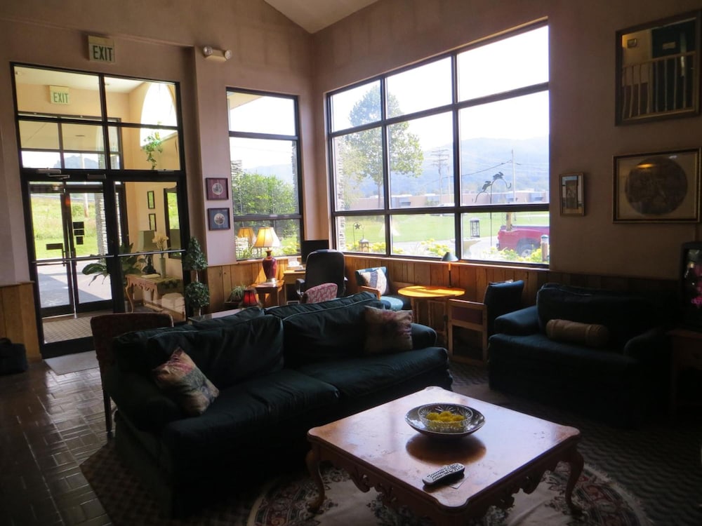 Americourt Hotel - photo 26