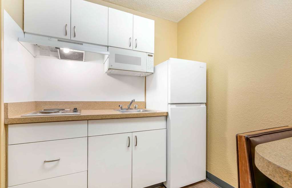 Extended Stay America Suites Portland Tigard - photo 12