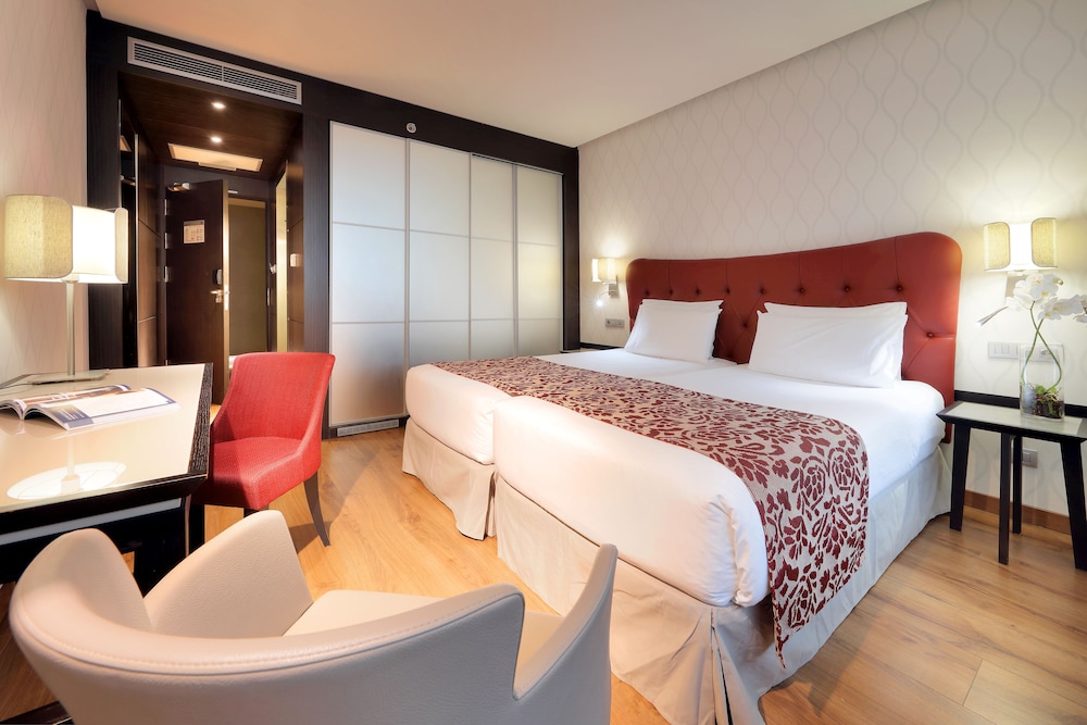 Eurostars Plaza Mayor Hotel — 4-Star Luxury Hotel in Madrid, Spain
