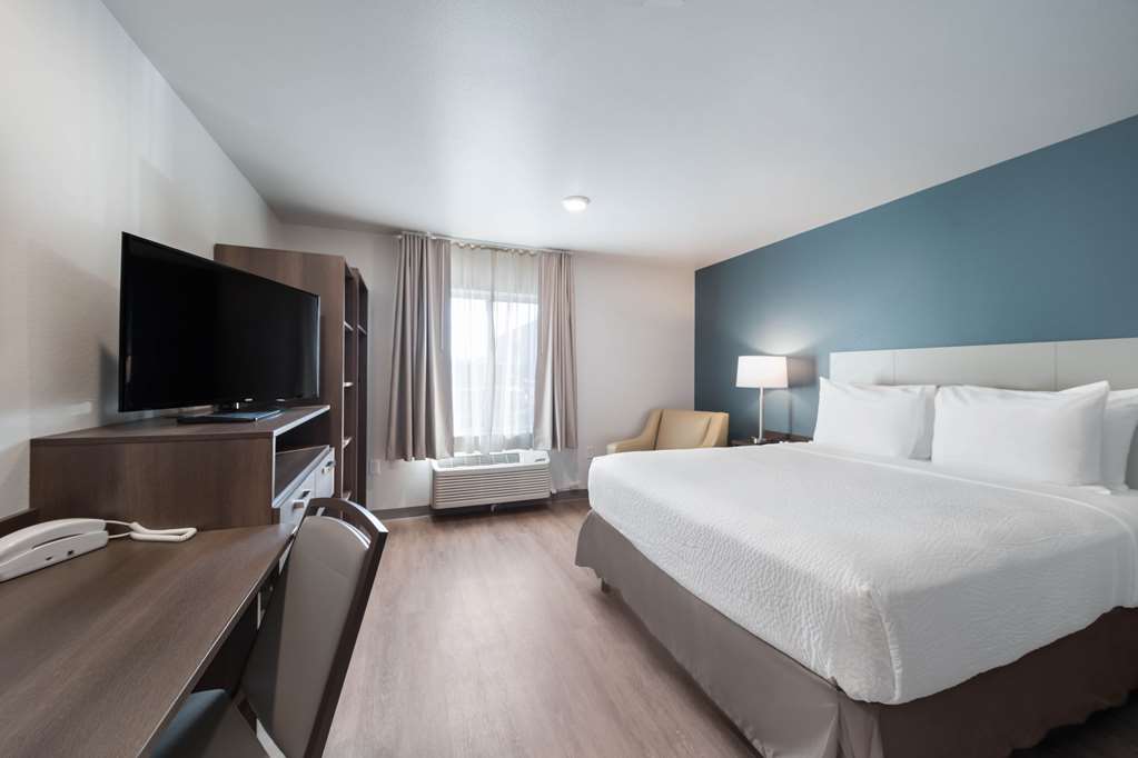 WoodSpring Suites Dallas Plano Central Legacy Drive - photo 18