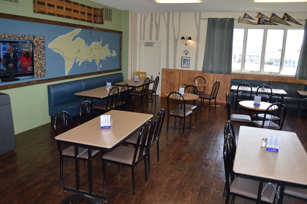 Cedar Hill Lodge - photo 46
