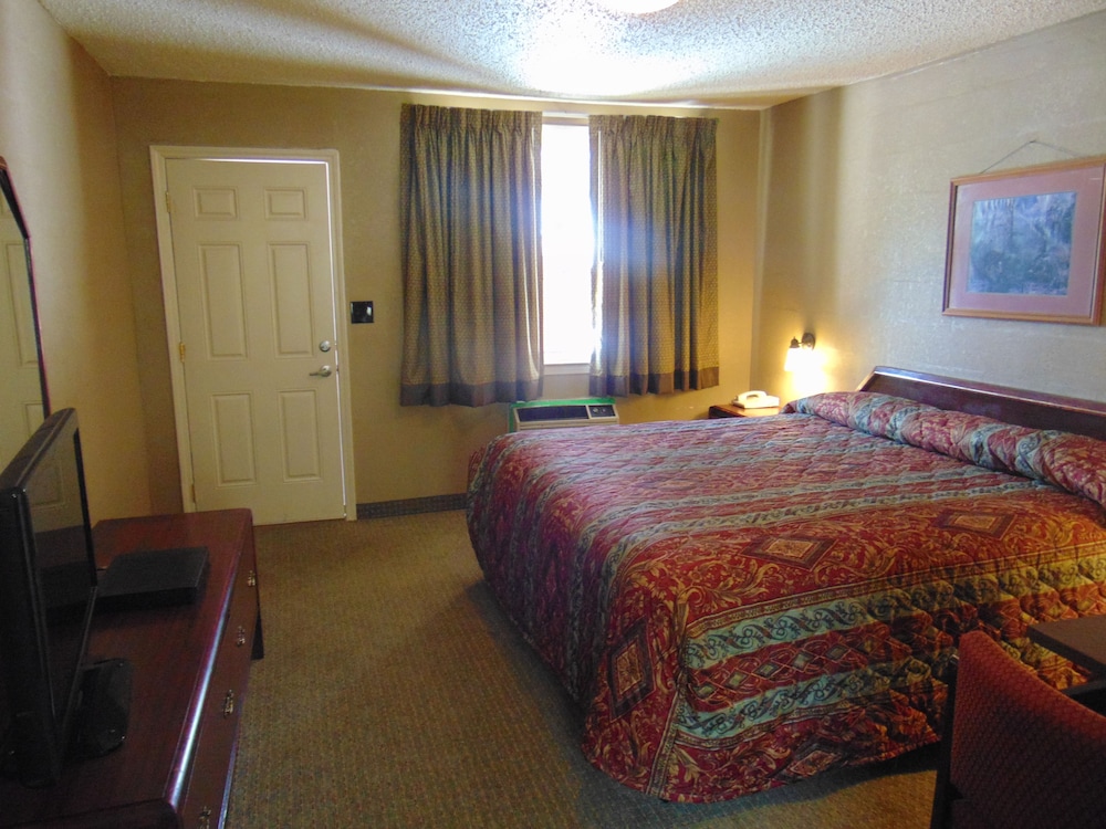 Westbrook Motel - photo 8