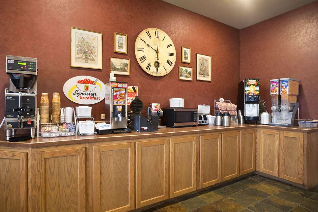 Super 8 by Wyndham Troy - photo 19