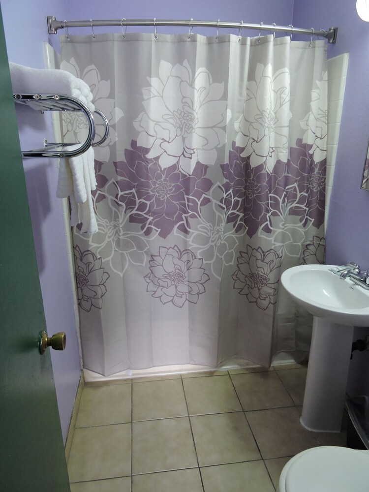 Walden Motel - photo 19