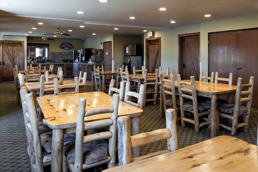 Baymont by Wyndham Pinedale - photo 100