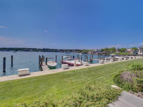 101 Edgewater Inn - photo 20