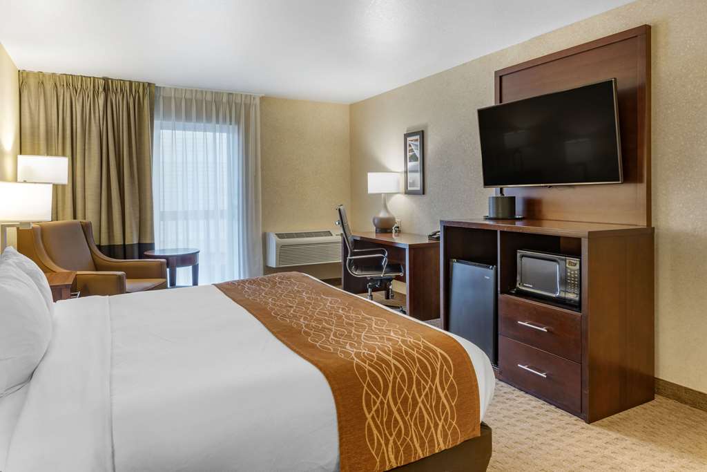 Comfort Inn & Suites Lincoln City - photo 27