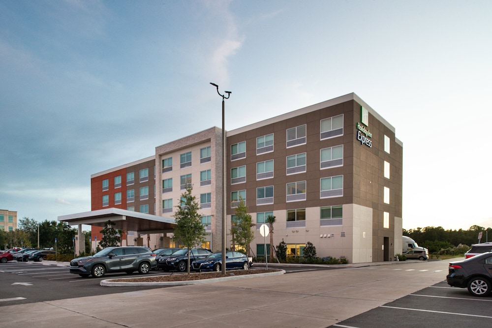 Holiday Inn Express Orlando South Park by IHG - photo 76
