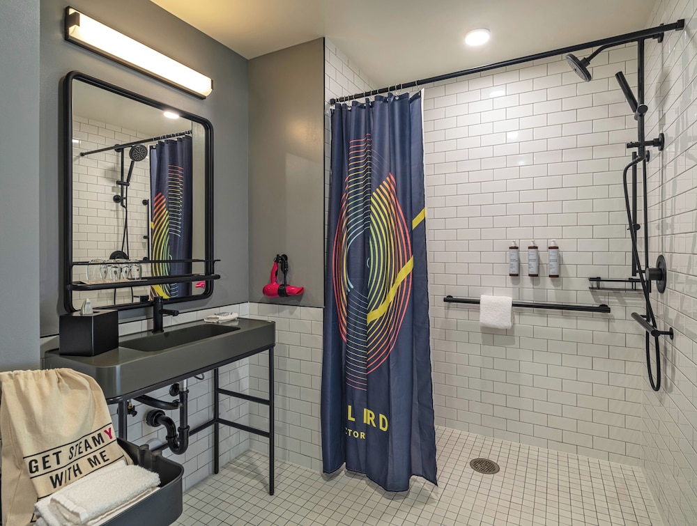 Moxy Phoenix Downtown - photo 22