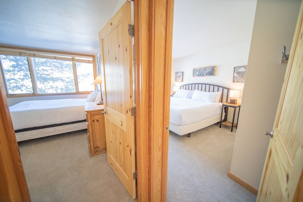 Pines 2167 in Keystone, United States