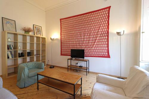 Bright 3BR Apartment in Old Tbilisi by Wehost